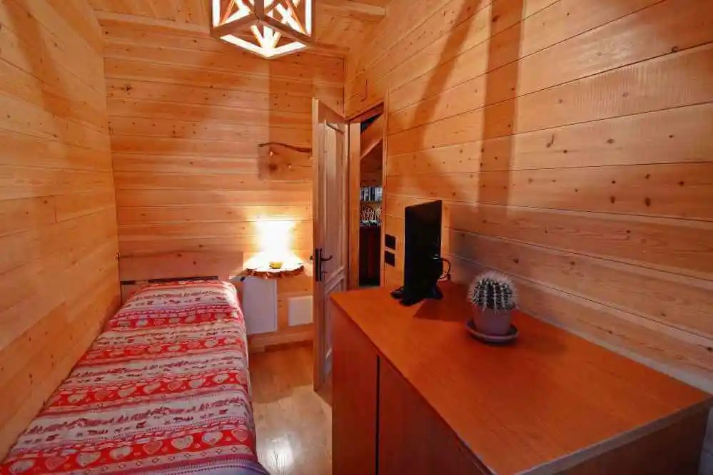 Single bed room B&B Il Picchio Varzo San Domenico 35 €